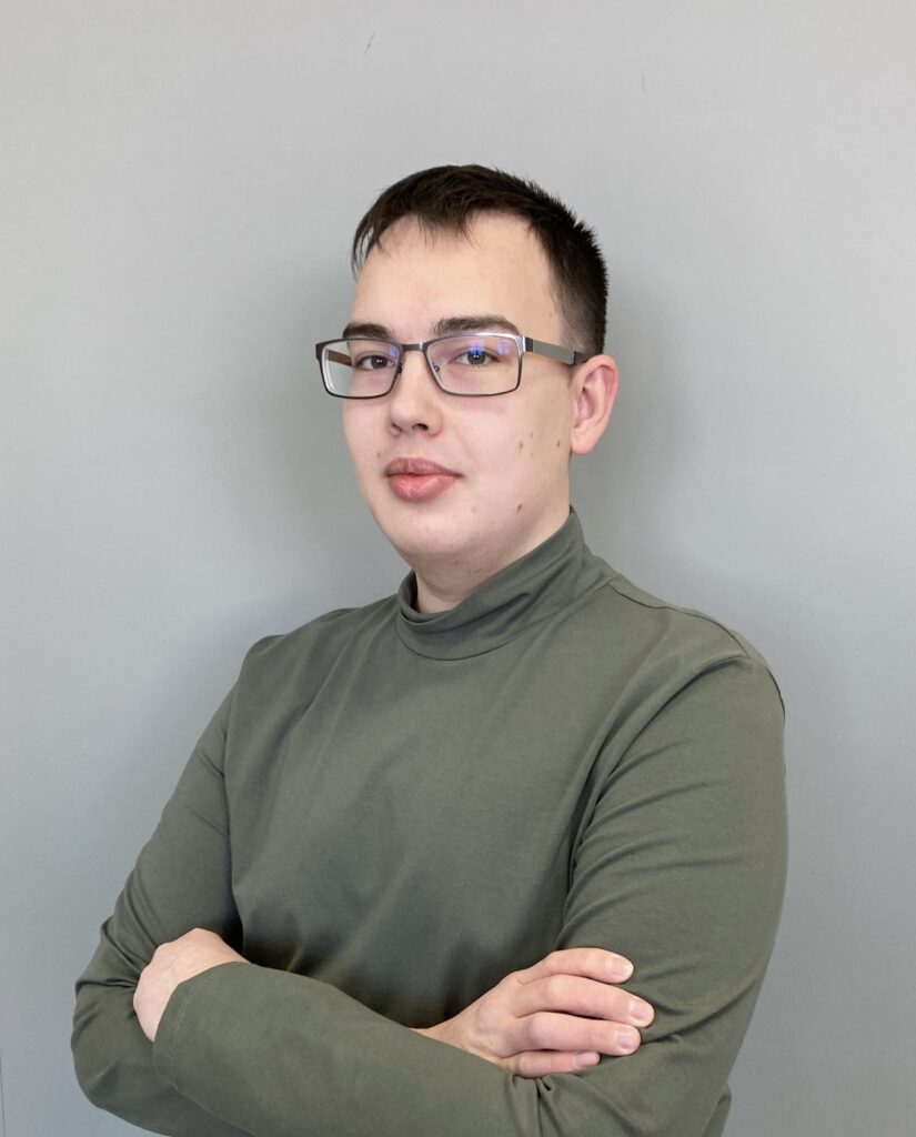 Петров Станислав